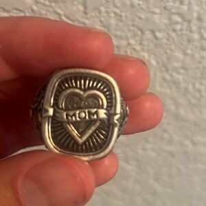 Clocks & Colours Mom ring